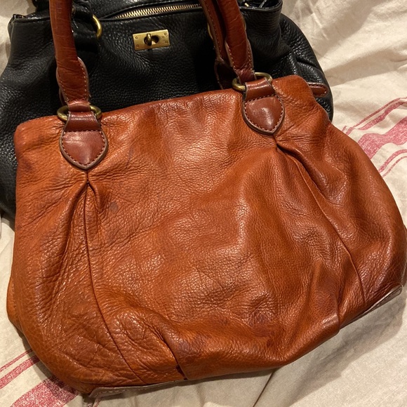 2 j.crew leather purses. 1 black 1 rust pebbled leather - Picture 6 of 8